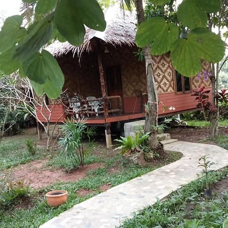 Ban Ban Bangalow Koh Jum Luaran gambar