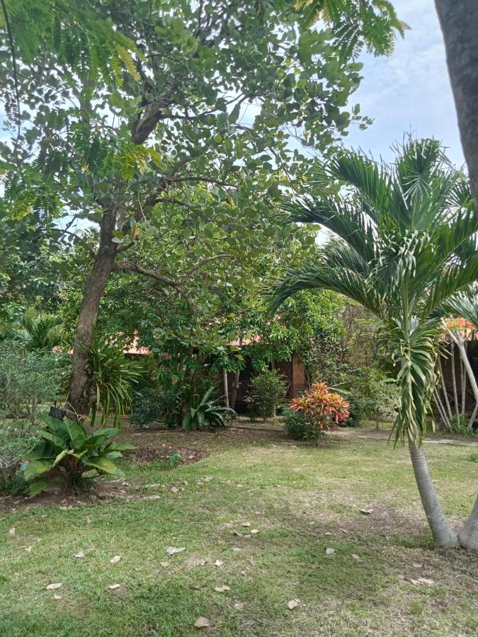 Ban Ban Bangalow Koh Jum Luaran gambar