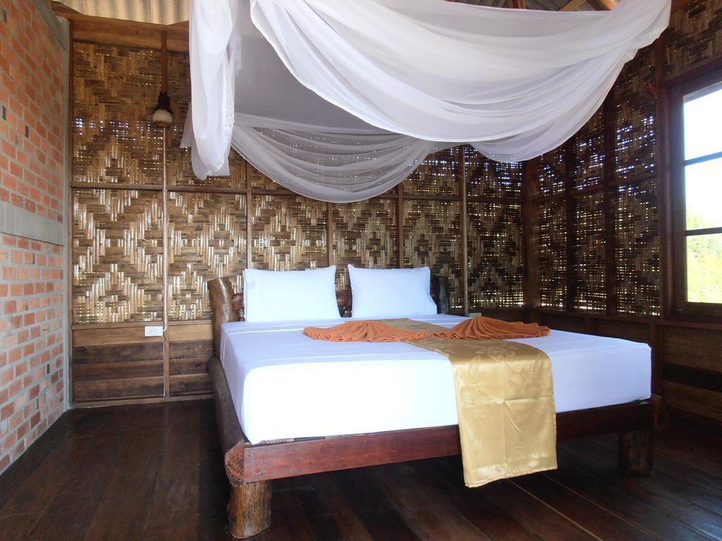 Ban Ban Bangalow Koh Jum Luaran gambar